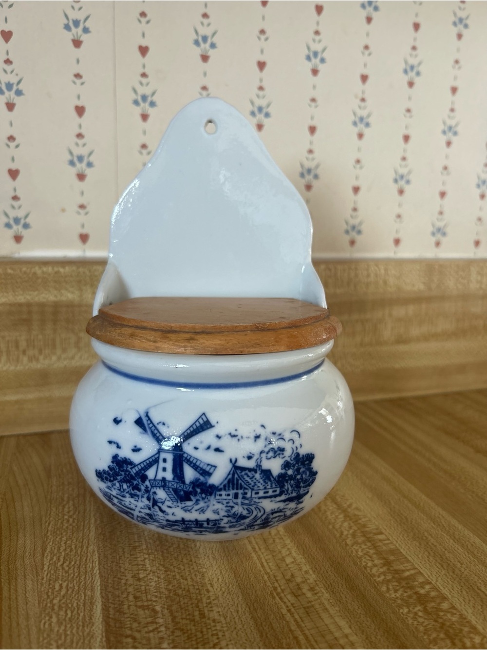 Blue Delft-Style Ceramic salt cellar with Wood Lid